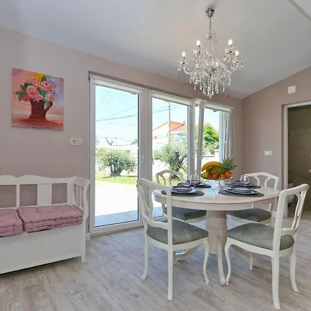 Hacienda Mia With Yacuzzi,bbq , Free Parking *