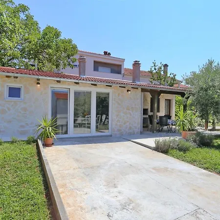 Hacienda Mia With Yacuzzi,bbq , Free Parking Villa *