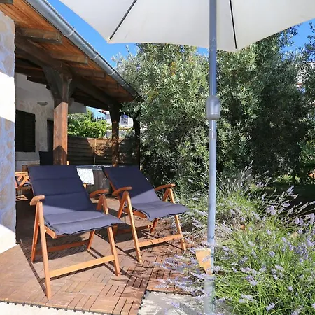 Hacienda Mia With Yacuzzi,bbq , Free Parking Villa